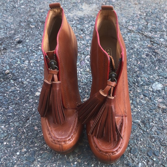Coach Womens Cary Ankle Boots Brown Slim Heels Tasseled Split Toe Zipper Sz 6.5B - Picture 10 of 10